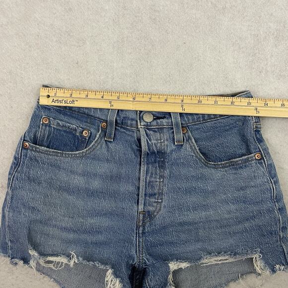 LEVIS 501 Shorts Womens Size 27 Blue Button Fly High Rise Distressed Denim - Picture 4 of 13